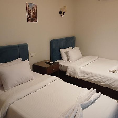 Pyramids Way Inn Kafret el-Gabal Exterior foto