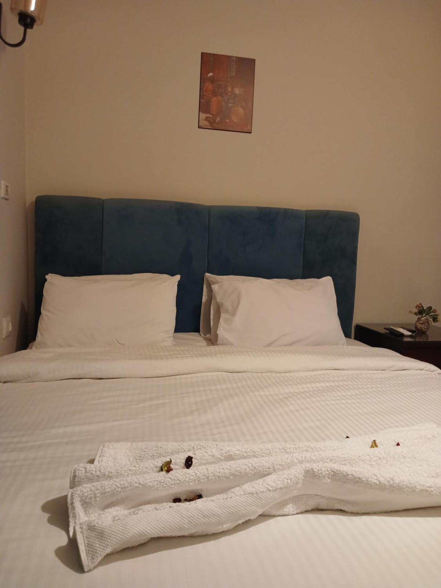Pyramids Way Inn Kafret el-Gabal Exterior foto
