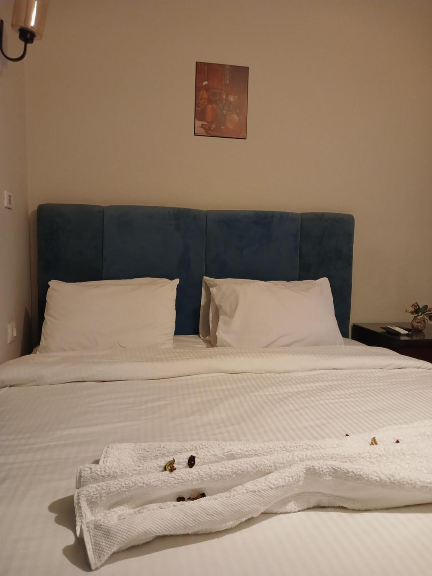 Pyramids Way Inn Kafret el-Gabal Exterior foto