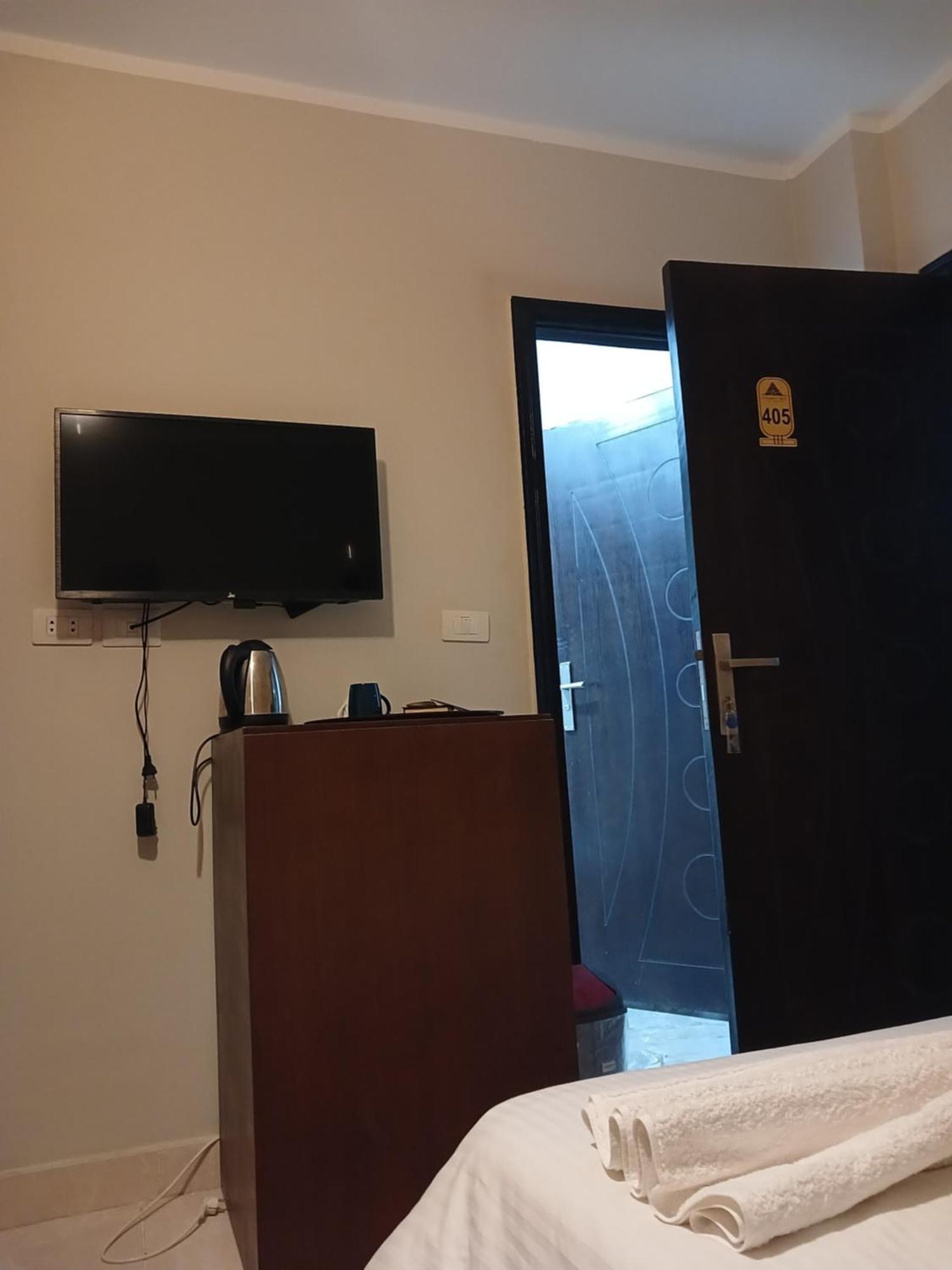 Pyramids Way Inn Kafret el-Gabal Exterior foto